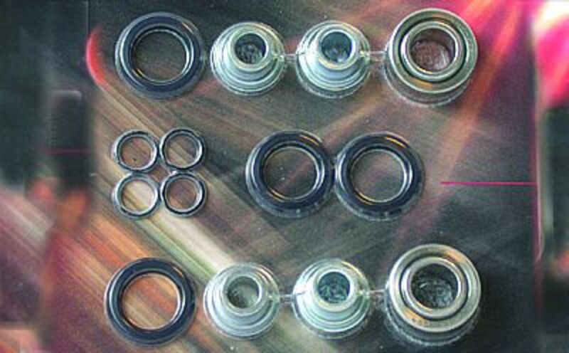 KIT ROULEMENTS D'AMORTISSEUR POUR YAMAHA YZ125/250/400/426 1998-00